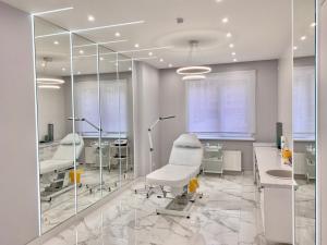 Фотография Lyubimova Beauty Clinic 4